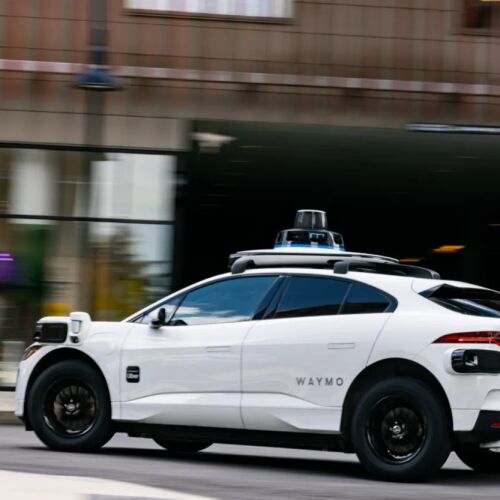 El servicio de robotaxi de Uber y Waymo abre sus puertas a los pasajeros en Atlanta