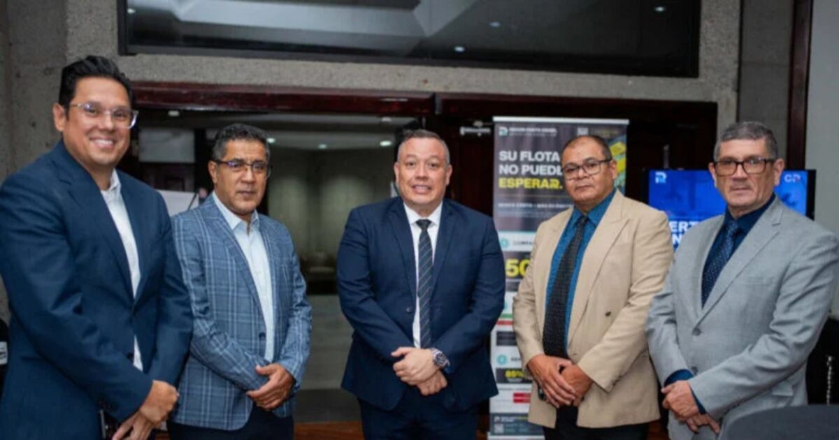 Sector transporte se une y funda nueva Federación Nacional para impulsar modernización del sistema
