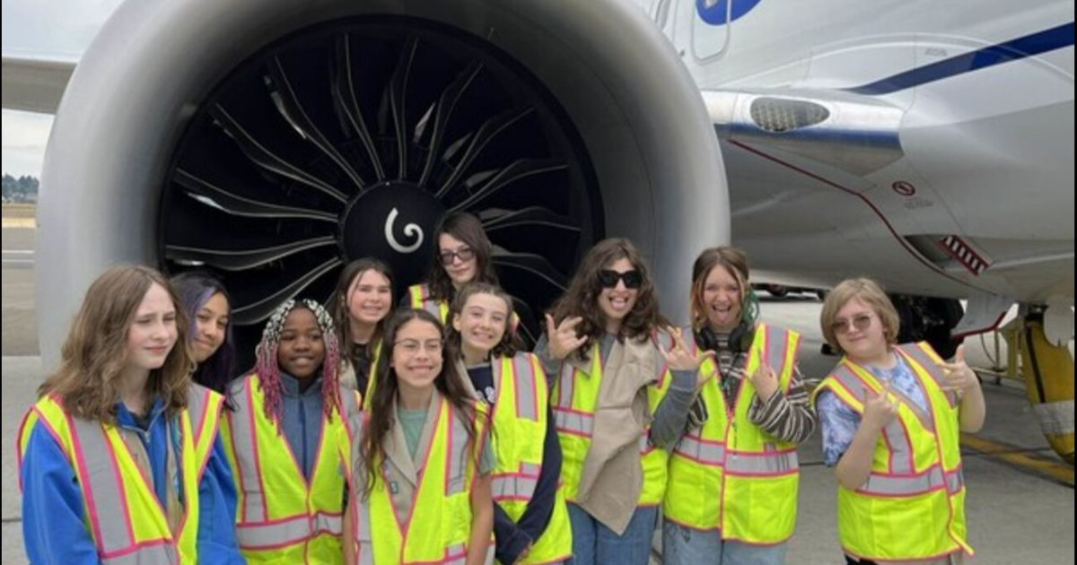 United recauda millas para Girls Scouts of the USA para ayudar a inspirar a la próxima generación de líderes