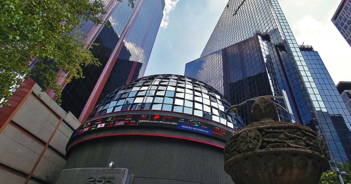 BMV avanza con fuerza y registra un máximo histórico