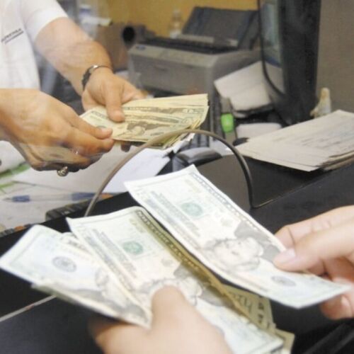 Estados Unidos aplicará 1 % de impuesto a todas las remesas