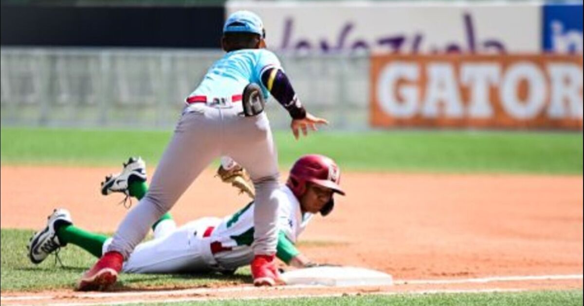 Dominicana blanquea México y clasifica en Serie del Caribe Kids