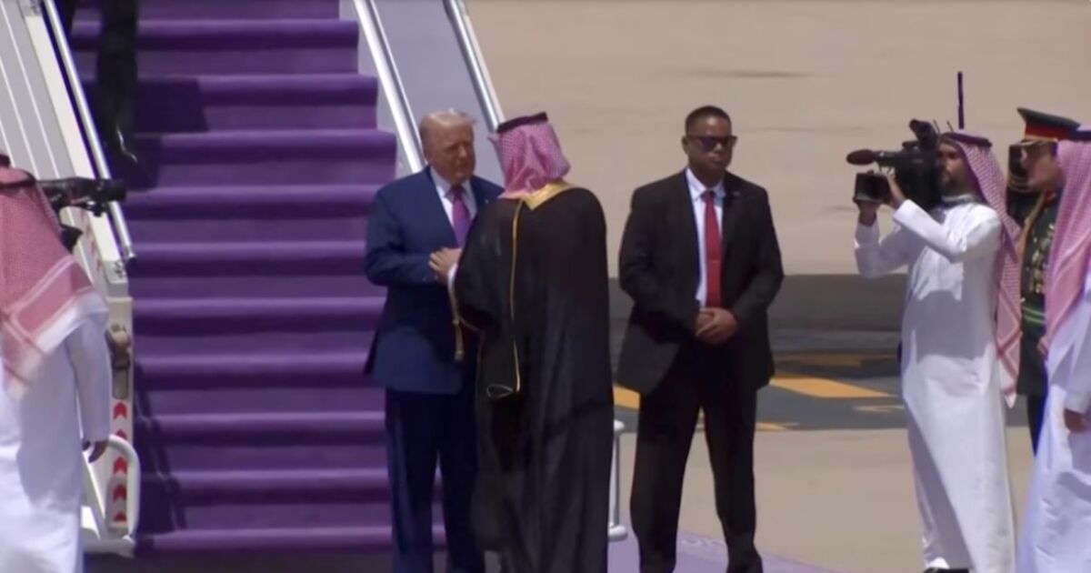 Trump inicia gira por Arabia Saudita con promesas de millonarios acuerdos comerciales