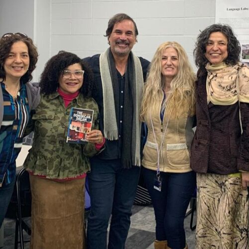 Miguel Yarull lleva literatura RD a universidades de Georgia