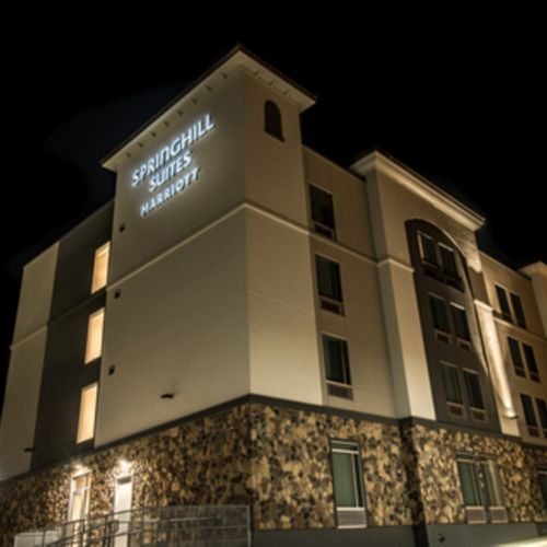 Peachtree Group gana varios premios Marriott Select Brands durante una ceremonia