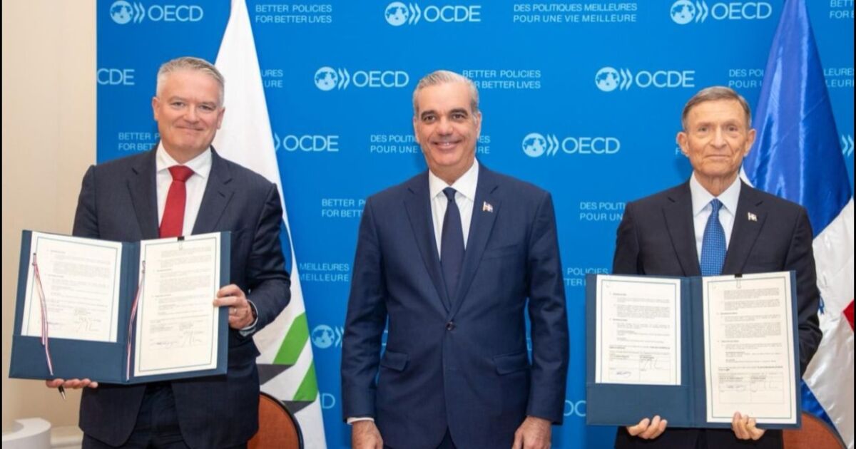 República Dominicana formaliza acercamiento a la OCDE con firma de memorando de entendimiento