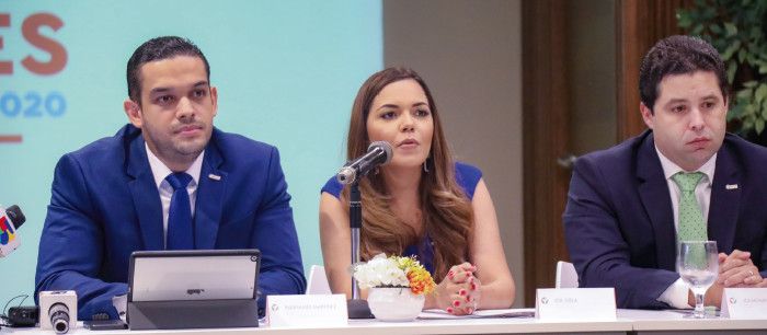 La sociedad dominicana no quiere candidatos mudos