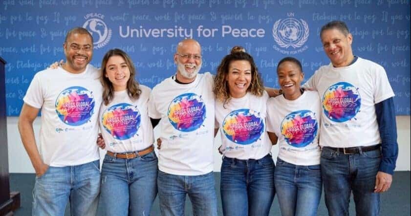 Robert Waldinger de Harvard trae a Costa Rica el estudio sobre felicidad más largo del mundo