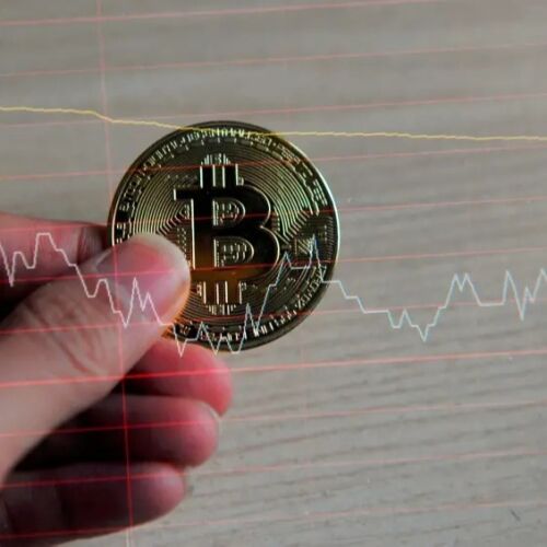 Bitcoin se valoriza casi 100% en el último año y marca nuevo récord de 125.000 dólares