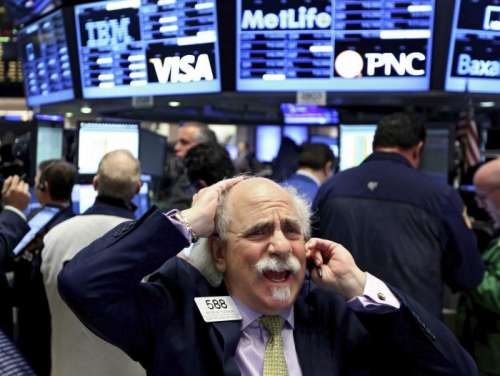 Wall Street vivió ayer jornada de pánico; el Dow Jones sufrió fuerte descalabro