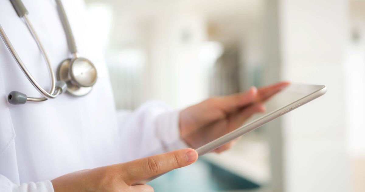 Salud digital y derechos del paciente: cuando la tecnología define el acceso, la oportunidad y la calidad