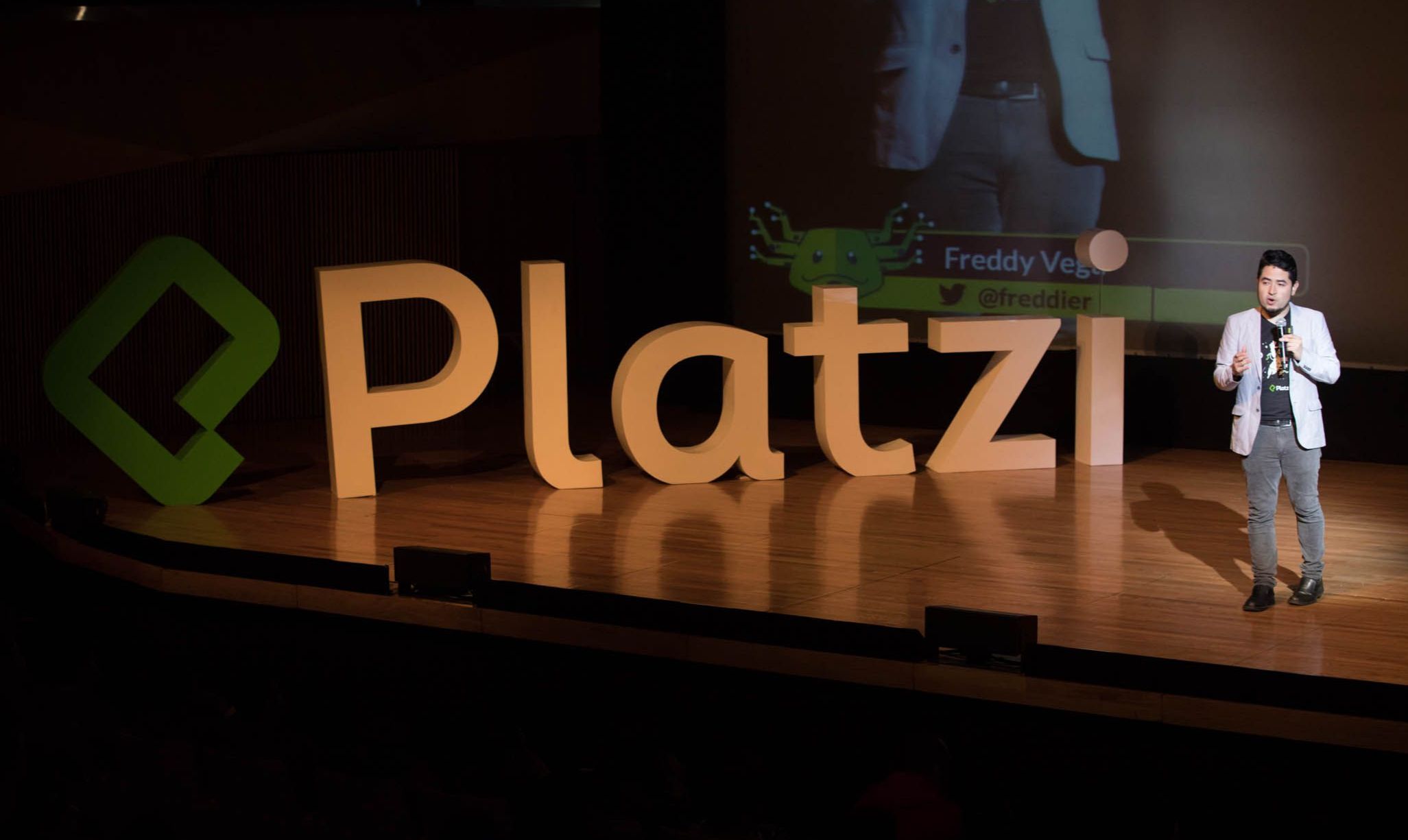 Platzi lanza Restart, la iniciativa para democratizar la educación en línea