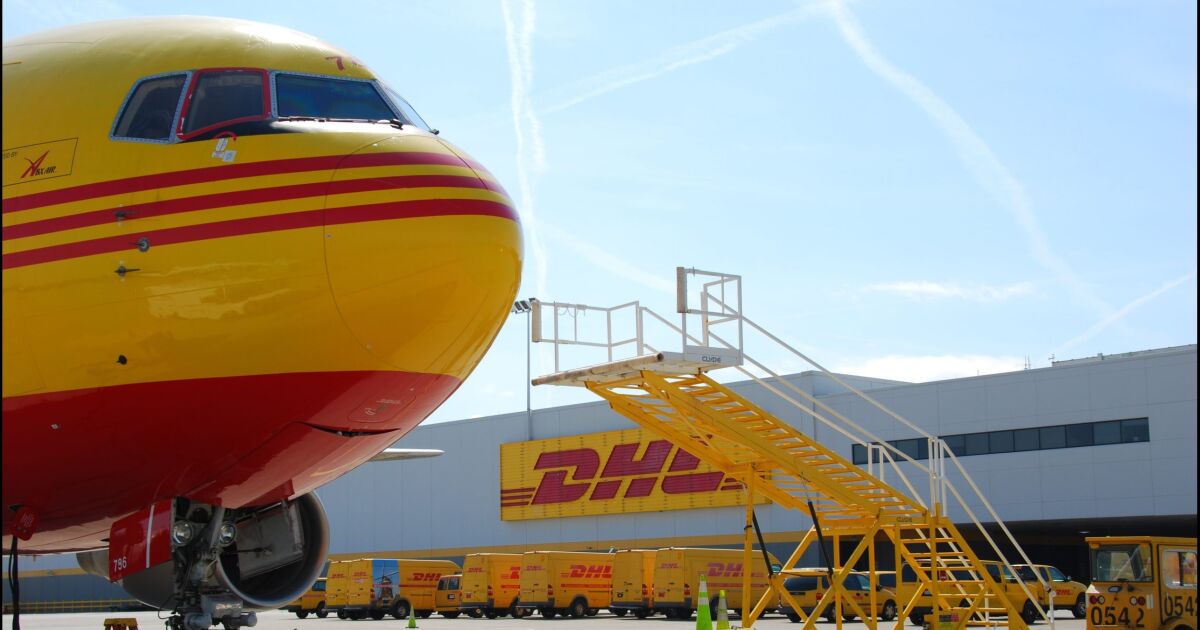 DHL se reorganiza en las Américas mientras acelera la digitalización