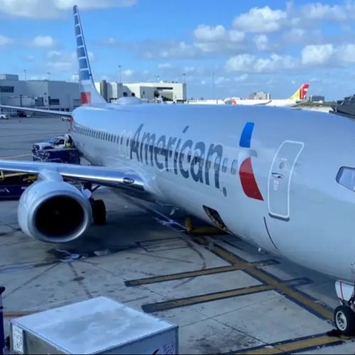 Impulsa American Airlines formación de futuros aviadores
