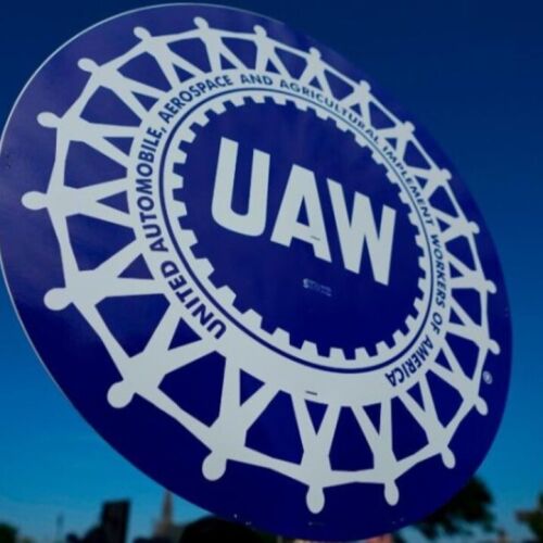 Shawn Fain, presidente de la UAW, explica por qué apoya los aranceles de Trump