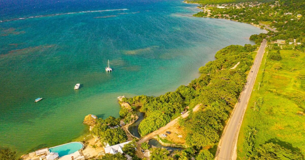 Jamaica se encuentra entre los 5 mejores destinos insulares de Expedia para 2025