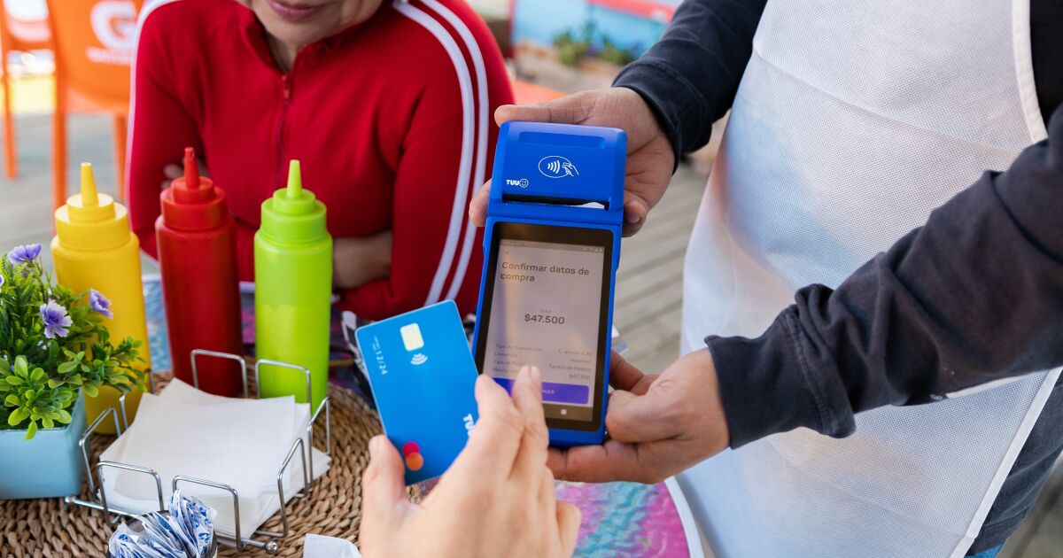 Inclusión financiera en regiones: cómo las máquinas de pago democratizan el acceso al comercio en zonas alejadas