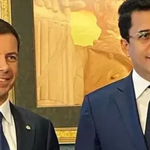 Ministro Collado gestiona mejorar la conectividad aérea con EE.UU.