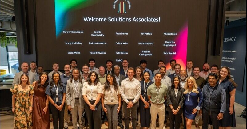 Insight Global redobla su apuesta por el talento técnico joven con un nuevo programa de asociados de soluciones