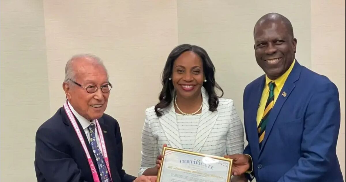Lazos estrechos entre Jamaica y Japón forjados por Blue Mountain Coffee, afirma el embajador saliente