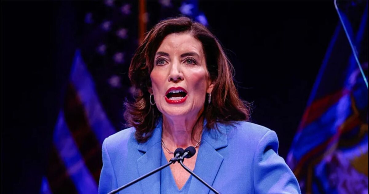 Hochul presentará un plan universal de cuidado infantil para el estado de Nueva York