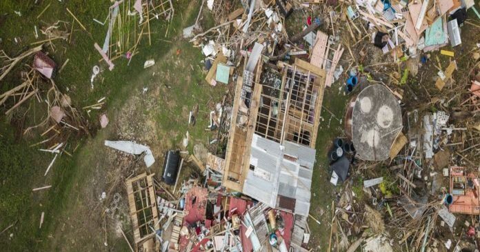 Cincuenta días después, Jamaica lucha por reconstruirse tras la destrucción sin precedentes del huracán Melissa