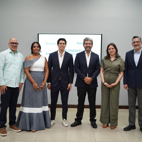 Cincinnatus lleva modelo de formación tecnológica desde RD a Ecuador con apertura de una sede en Guayaquil