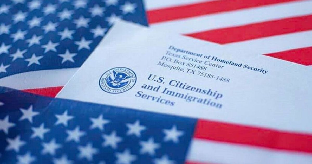 USCIS Miles de inmigrantes pronto podrán solicitar su residencia bajo nuevo programa