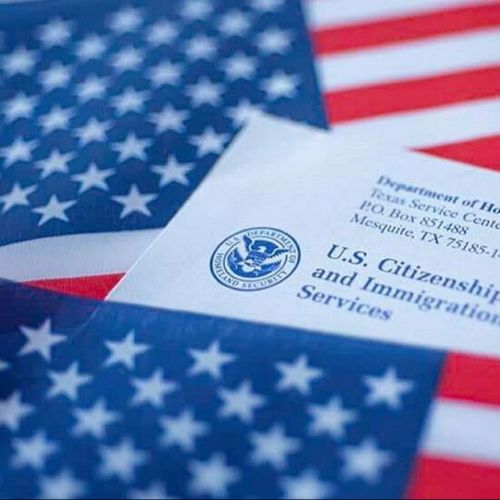 USCIS Miles de inmigrantes pronto podrán solicitar su residencia bajo nuevo programa