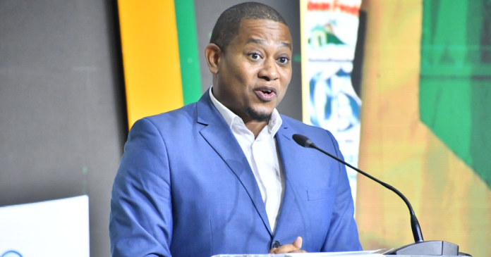 El sector agrícola de Jamaica muestra resiliencia, afirma el ministro Green