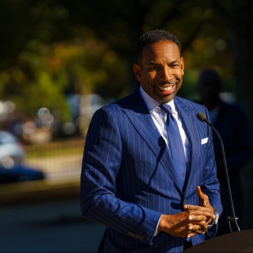 El alcalde Andre Dickens anuncia la celebración de Nochevieja 'Countdown Over ATL'
