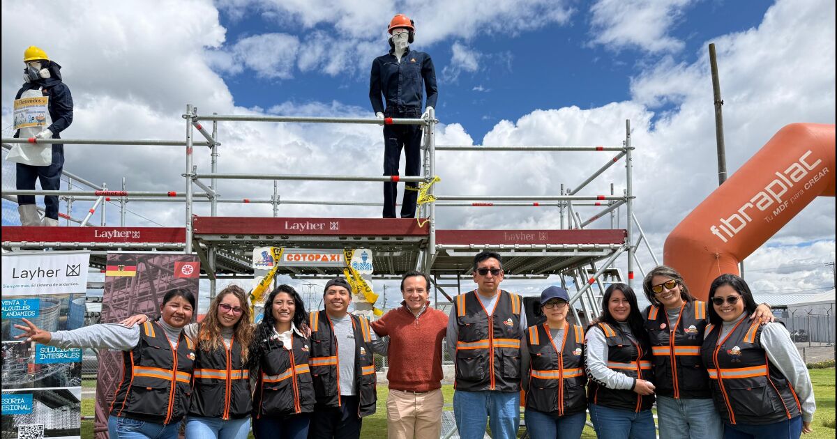Aglomerados Cotopaxi lleva la seguridad laboral a la práctica en su operación industria