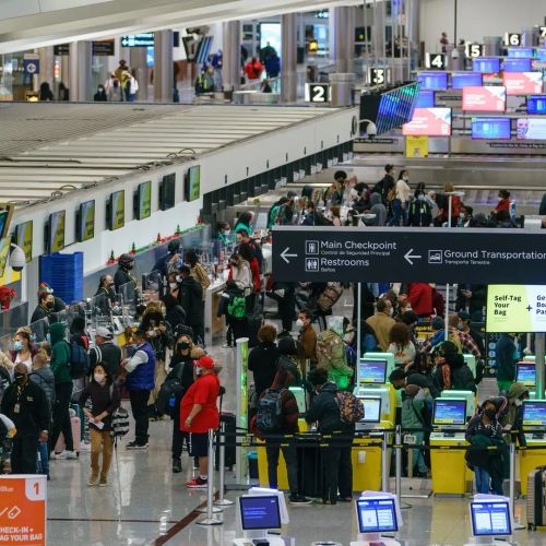 Largas colas en el aeropuerto de Atlanta