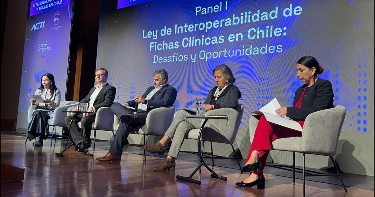 Encuentro “IA y Salud en Chile 2026” reunió a autoridades, expertos y empresas para abordar los desafíos de la inteligencia artificial en salud