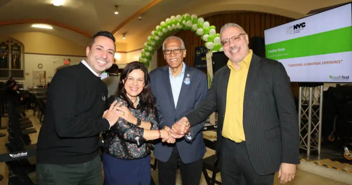 Healthfirst ayuda a los cuidadores a través de programas comunitarios