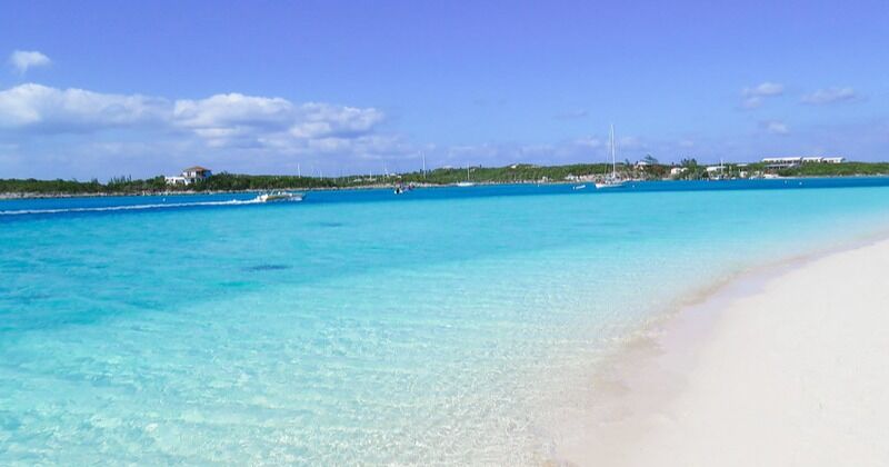 Exuma se ubica entre los mejores destinos para citas en barco del mundo en 2025