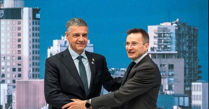 Iberia firma acuerdos en FITUR para fomentar el turismo de Europa hacia América Latina