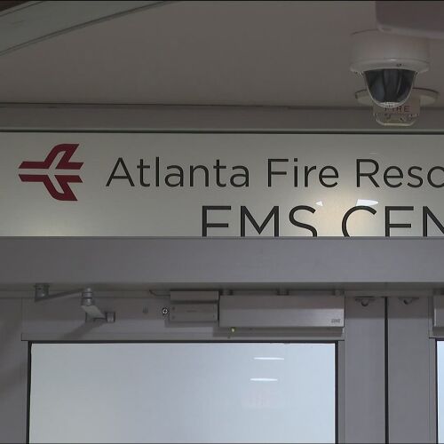 La clínica médica del aeropuerto de Atlanta atiende a cientos de personas en su primer año