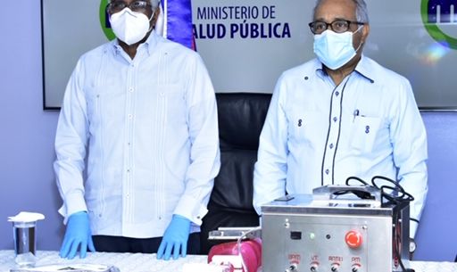 INTEC entrega primeros ventiladores mecánicos al Ministerio de Salud Pública