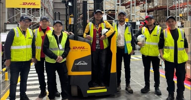 DHL Global Forwarding avanza en su ruta de sostenibilidad al incorporar montacargas eléctricos de Inchcape a sus operaciones en Colombia