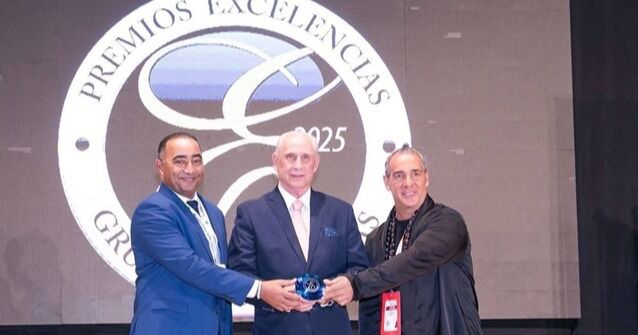Flavio Acuña recibe reconocimiento internacional en FITUR e impulsa alianza estratégica para Punta Cana