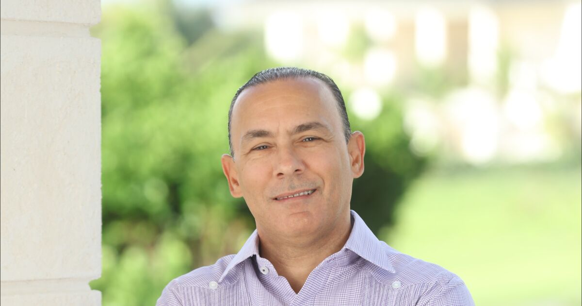 Manuel Sajour - Director Ejecutivo de Mercadeo,
