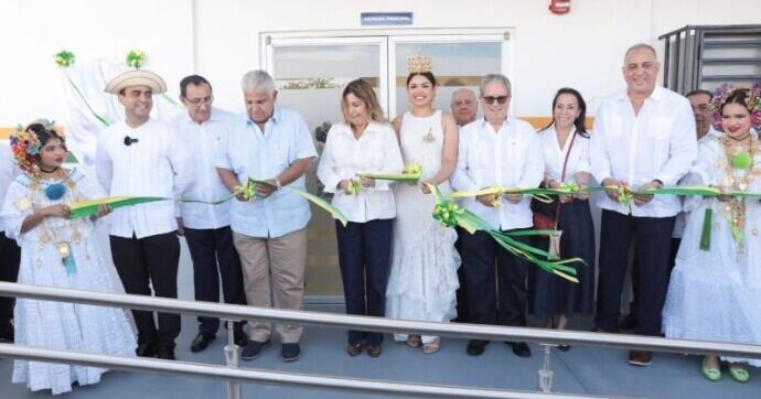 Presidente Mulino inaugura el nuevo Centro de Salud de Guararé, una de las obras de salud rescatadas