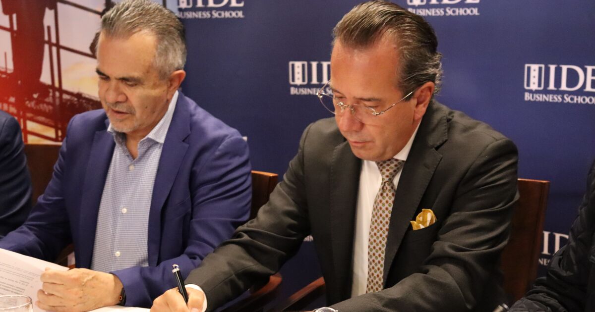 Alianza estratégica entre IDE Business School y Constructores Positivos impulsa formación para empresas familiares en Ecuador