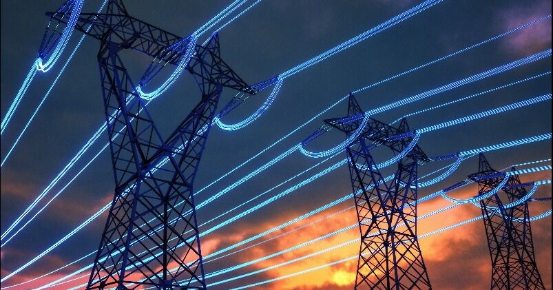 Generadores y grandes consumidores eléctricos: las aristas del complejo escenario que enfrentará el sector eléctrico chileno en 2026