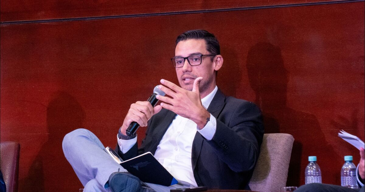Digitalizar trámites y estandarizar procesos en la administración pública podría prevenir la corrupción, afirma Nicolás Zevallos
