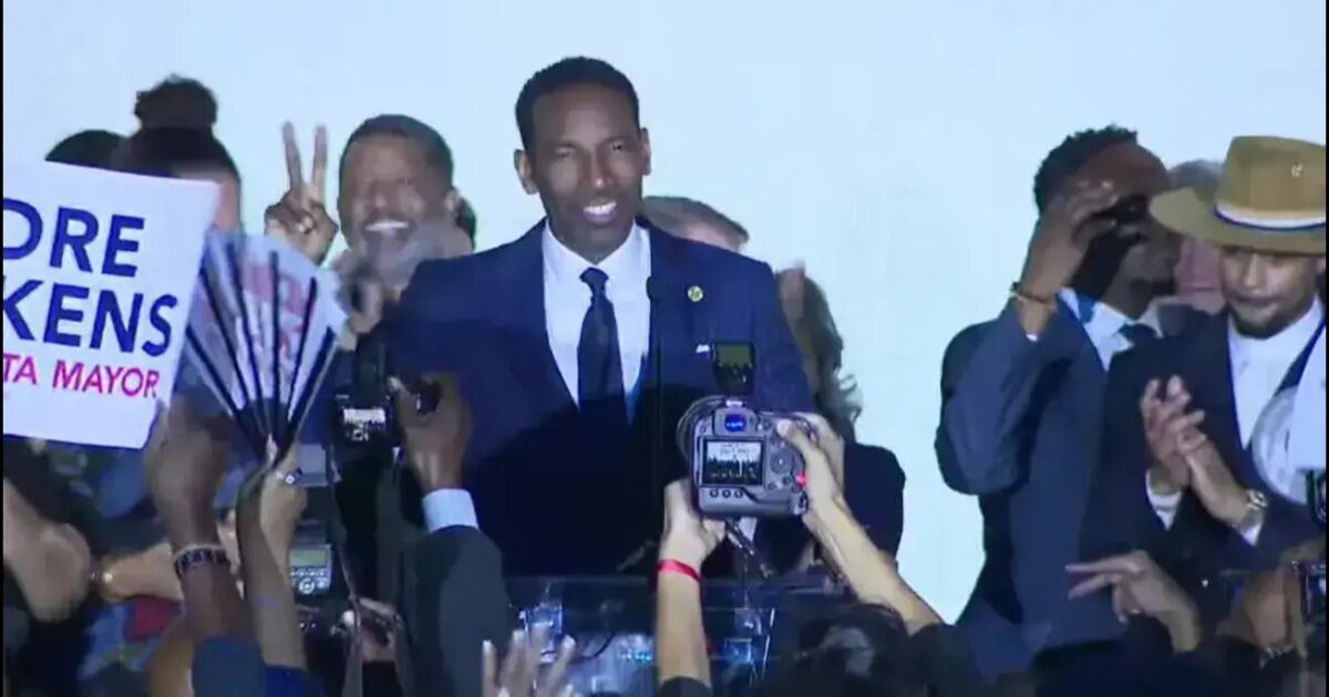 Andre Dickens gana un segundo mandato como alcalde de Atlanta con una victoria aplastante