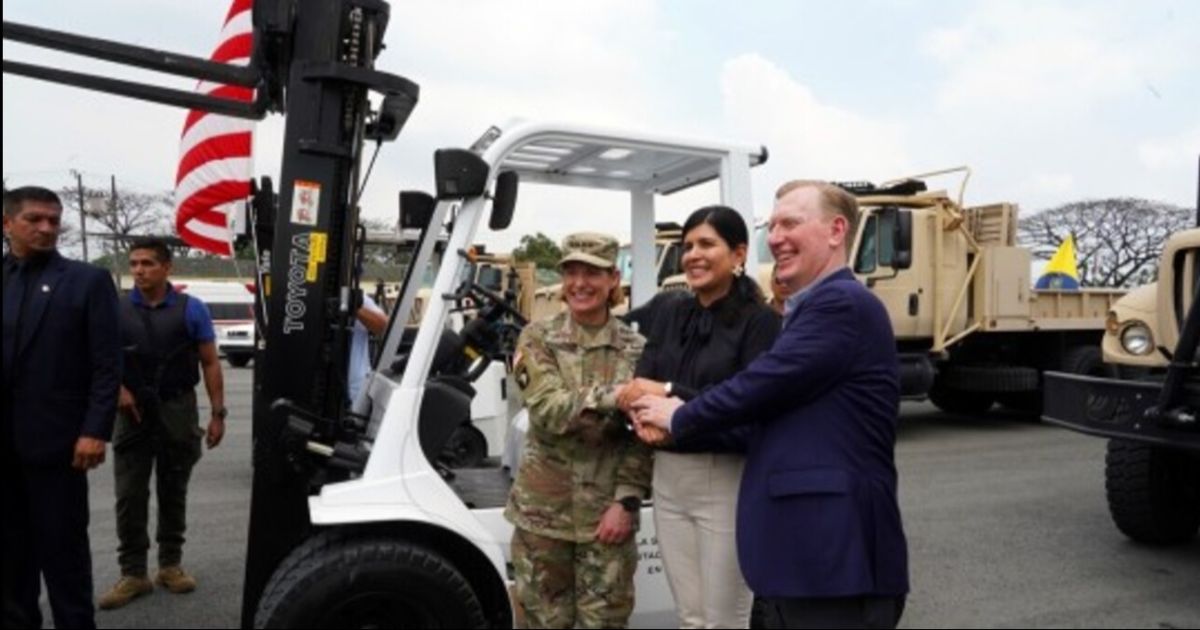 EE.UU. donó equipos y vehículos para combatir la inseguridad