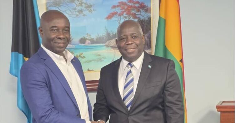 Ghana y Bahamas firman un acuerdo histórico sobre la contratación de maestros y enfermeras