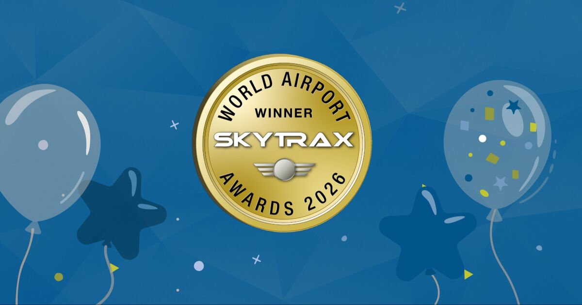 Aeropuerto Internacional de Vancouver YVR reconocido como el mejor aeropuerto de Norteamérica por decimoquinto año consecutivo, un récord, y el décimo mejor aeropuerto del mundo